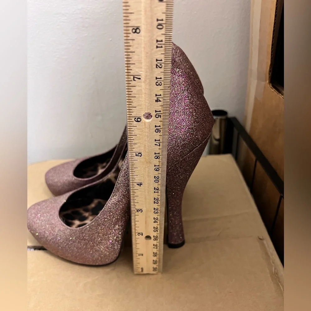 Betsy Johnson Sparkly Heels Size 7M - Picture 3 of 6